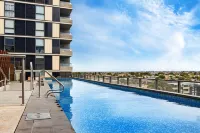 Pride Moonee Ponds 1B2B Nest Hotels near Fairbairn Park