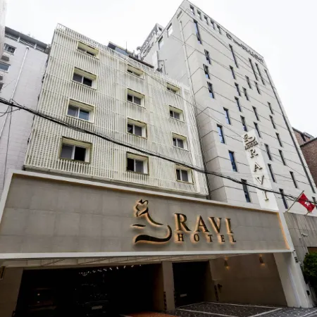 Hotel Ravi Отели рядом с достопримечательностью «Торговый центр Garden 5»