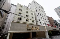 Hotel Ravi