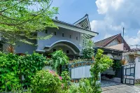 Vj Sweethome Syariah Near GOR Turida Hotels in Lombok