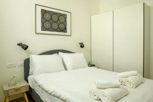 Comfy 1br for beach lovers in TLV by Sea N Rent Hotels in der Nähe von Frishman Beach