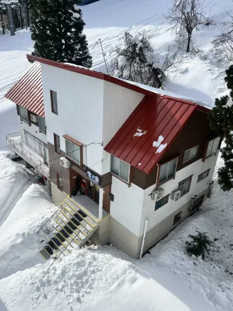 YUZAWA Snow Inn-Ski IN Ski OUT Отели рядом с достопримечательностью «THE VERANDA AT ISHIUCHI»