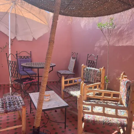 Riad Anisse Отели рядом с достопримечательностью «Меллах»