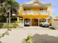 Iloilo Transient Rooms 鄰近University of San Agustin Extension Campus Chapel的酒店