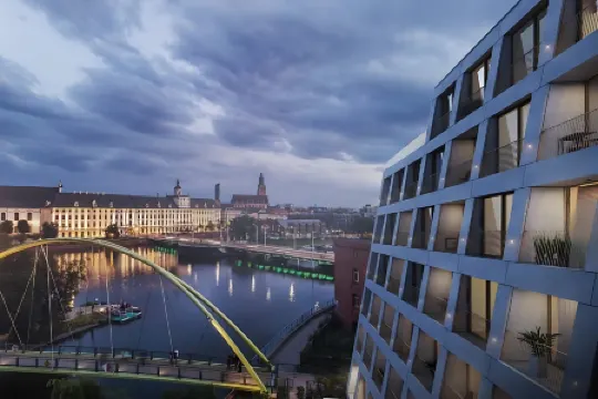 Boulevard Drobnera Residence - Apartments with a view of the Odra River Отели рядом с достопримечательностью «University of Wrocław»