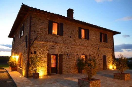 Podere Molinaccio - Luxury Tuscan-style Eco Villa with pool in Valdichiana