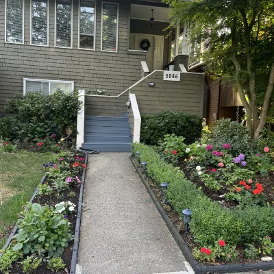 May’s house in Vancouver West Hotels near Van Dusen Botanical Garden