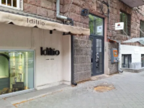 アーム ホステル エレバンのホテル