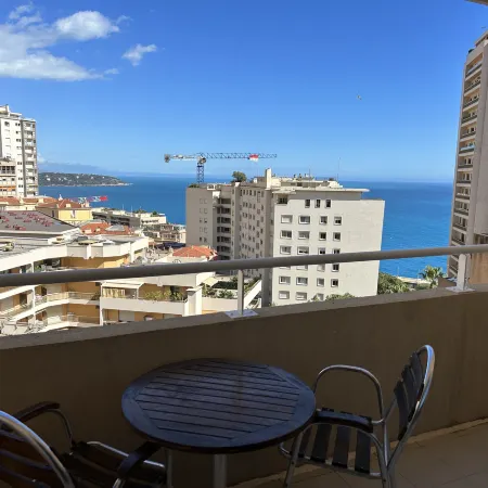 Sunnydaze Monaco beach apartment