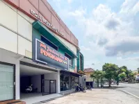 Urbanview Syariah Jackson Living near Stasiun Malang