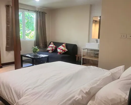 EAIN(WORK+STAY) Hotels in der Nähe von MRT-Bahnhof Silom