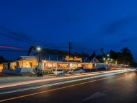 Sea Salt Stay Samui 鄰近尼基海灘（Nikki Beach Samui）的酒店