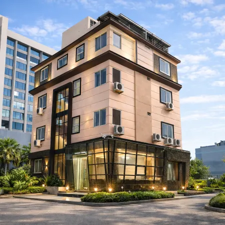 Signum CityScapes Sky Boutique Hotel - Indore