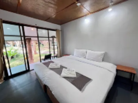 ลองบีช คลับ กระบี่