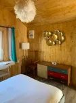 paradisiacal chalet on the banks of the Marne Hotels in Isles-lès-Villenoy