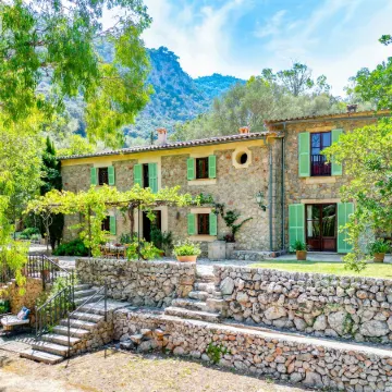 Impressive Retreat near Valldemossa