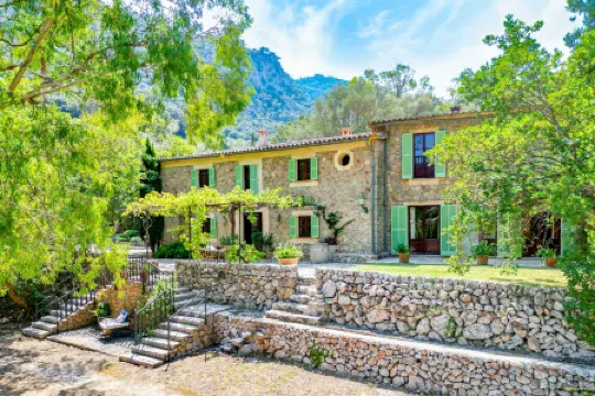 Impressive Retreat near Valldemossa