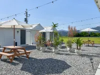Sunwild BnB Hotels near Artemis Garden