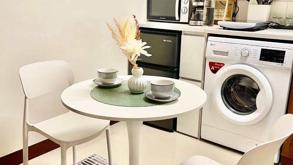 Minimalist Studio-Type Condo Unit at Saekyung Marigondon