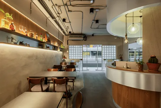 รูปภาพของเดอะดิสทริค เอกมัย