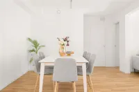 Newly renovated 3 BedRm, Spacious 80m sq, comtemporary Apartment in Central Trendy Oslo-Grunnerlokka