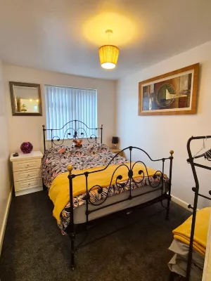 Badger Haven: Apt 3 | Cosy Apartment in Brackley Hotels in 