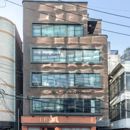 Hanok Style for 8 | Seongsu Hotplace | Near Subway