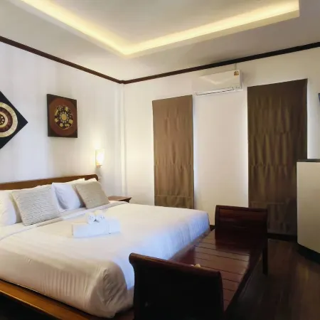 Ladda Garden Home