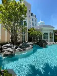 Grand Florida Beachfront Condo Resort Pattaya - Pools