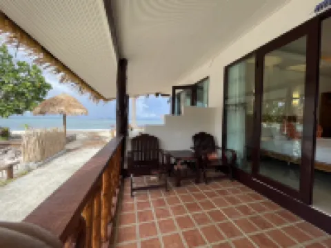 Andaman Beach Resort by Zodiac โรงแรมในเกาะหลีเป๊ะ