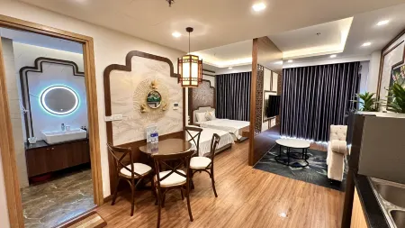 FLC Sea Tower Quy Nhơn Condotel Отели рядом с достопримечательностью «University Quy Nhon»