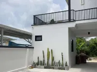 NaraPruksa Apartment Hotels near Chao Mae Kow Leng Jee Shrine