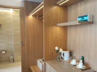 諾拉飯店 平 Triệu 站附近的飯店