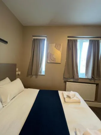 Manchester Airport Hotel by Dancenter Отели в г. Уилмслоу