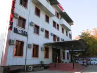 City Inn Hotel Tashkent Hoteles cerca de Uzekspocentre Exhibition Centre