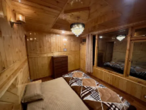 Oh Yaara | Stay n Cafe | Tosh