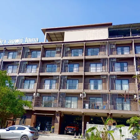 PJ Loft Hotel EV Station Lopburi
