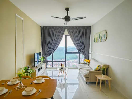 Midvalley Southkey Mosaic 2BR Suite Homestay by Jfive