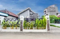 OYO 94851 Watulumpang 1 Guest House