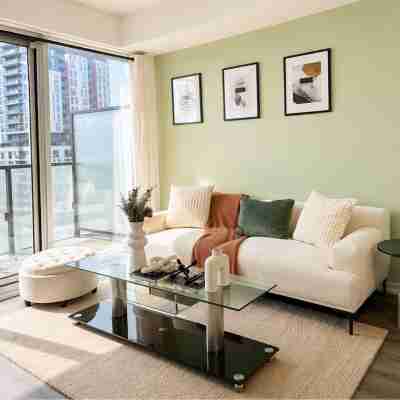 The Downtown Luxe at 101 Others