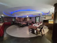 Hotel Raj Residency - Aamiainen