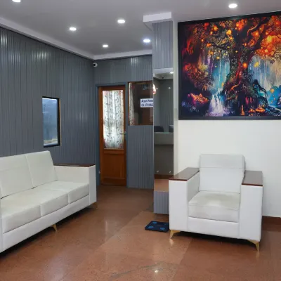 Golden Fortune Inn Hotels near مركز مؤتمرات فرونتير مانيجمانت سنتر