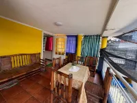 Pecan Pension House near Iloilo International Airport by RedDoorz - Parking