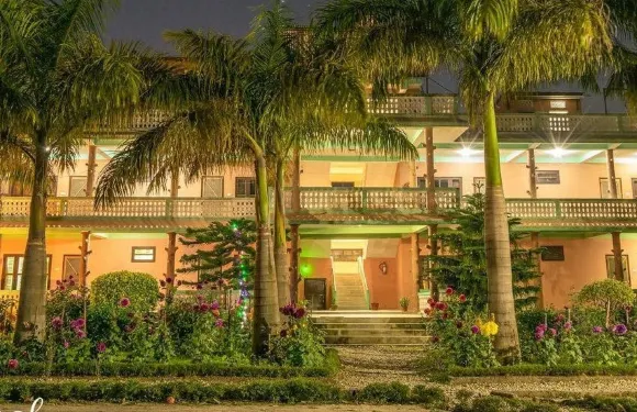 奇特旺公園小屋酒店