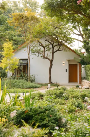 ดาวนับพัน Baan Phandao Hotel berhampiran Wat Sai Mun