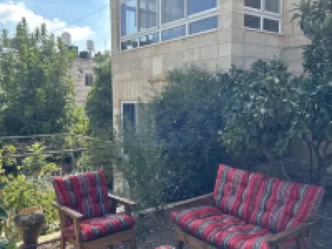 olive tree hostel ラマッラのホテル