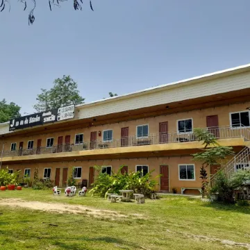 Jayzada Fang Resort