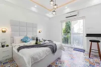Fresia by J&J | Near Airport w/ Pool and Gym - Pools