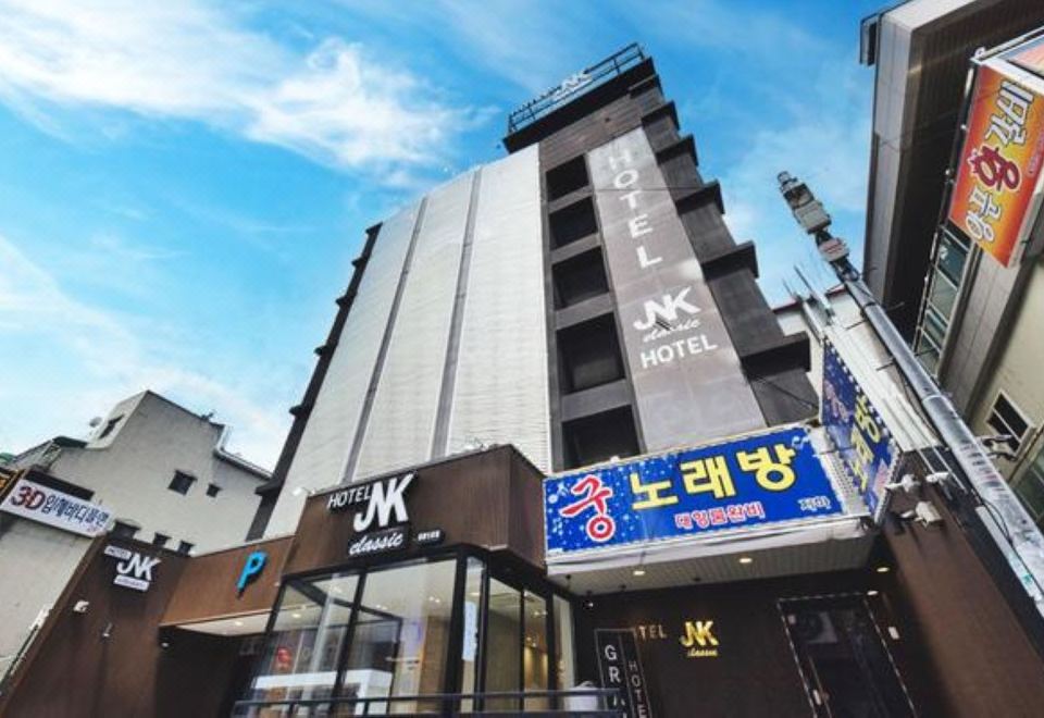 대전 용문 JNK Classic Hotel 객실에서 바라본 전경