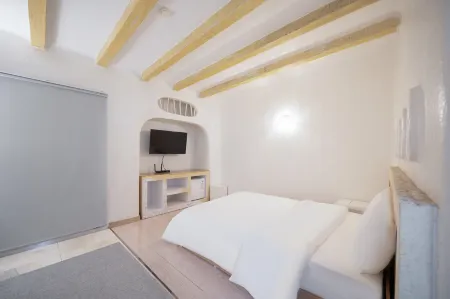 THE SKY Отели в г. Хвасун